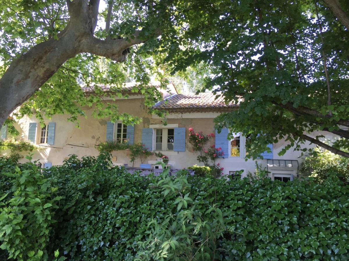 Montjoia Bed & Breakfast LʼIsle-sur-la-Sorgue Екстериор снимка