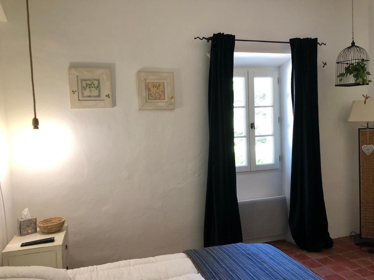 Montjoia Bed & Breakfast LʼIsle-sur-la-Sorgue Екстериор снимка